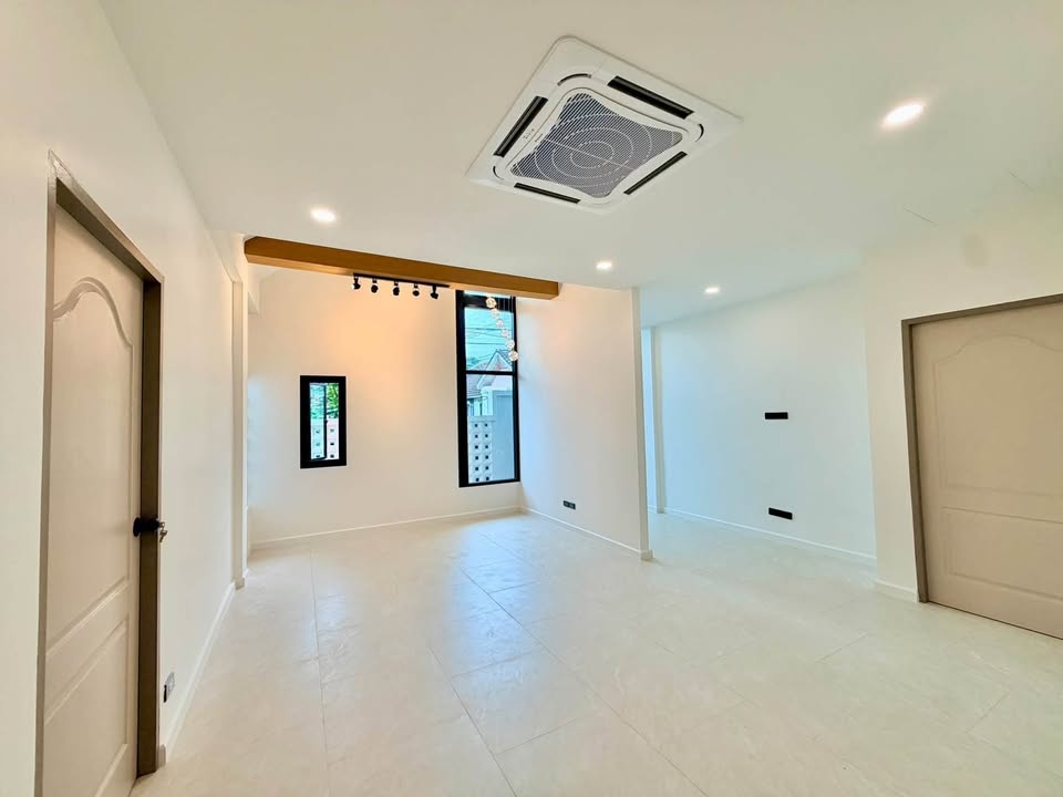 3-bedroom twin house at Rock Garden 3, Bypass - Sam Kong – photo 2