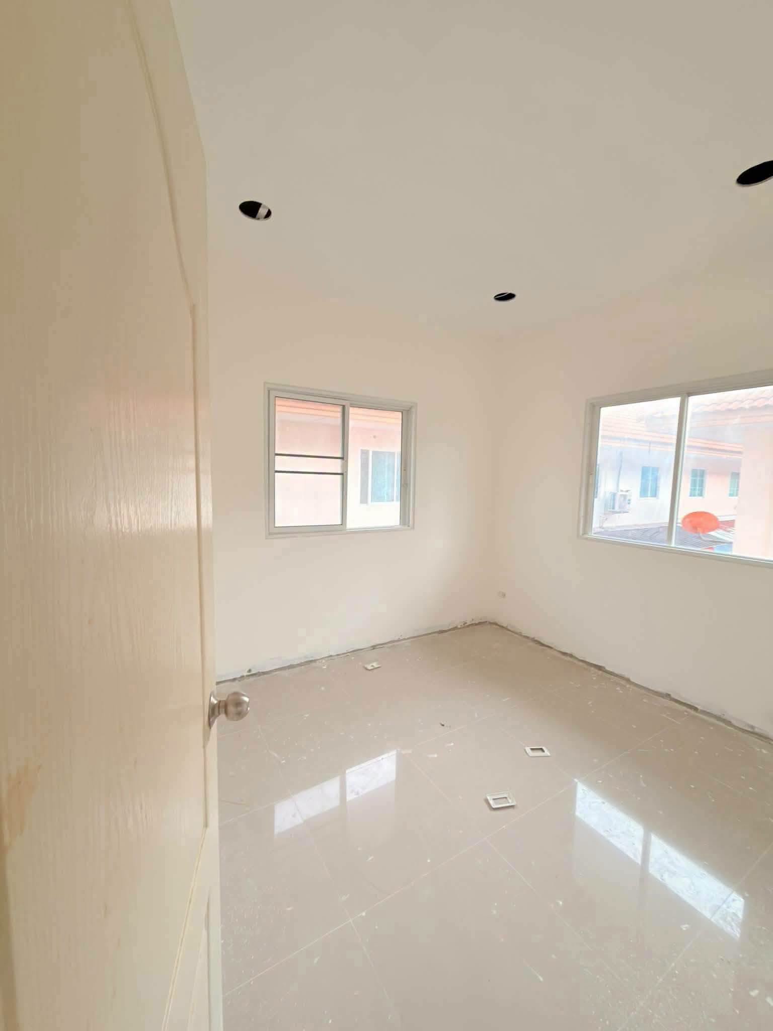Corner 2-storey townhouse under renovation, I Leaf Town 2 – photo 13