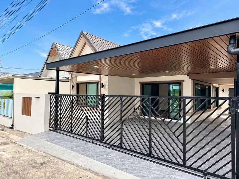Renovated single-storey twin house in Pa Khlok – photo 2