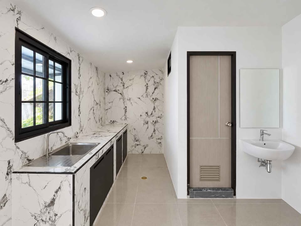 Renovated 2-bedroom townhouse for sale in Krabi town – photo 10