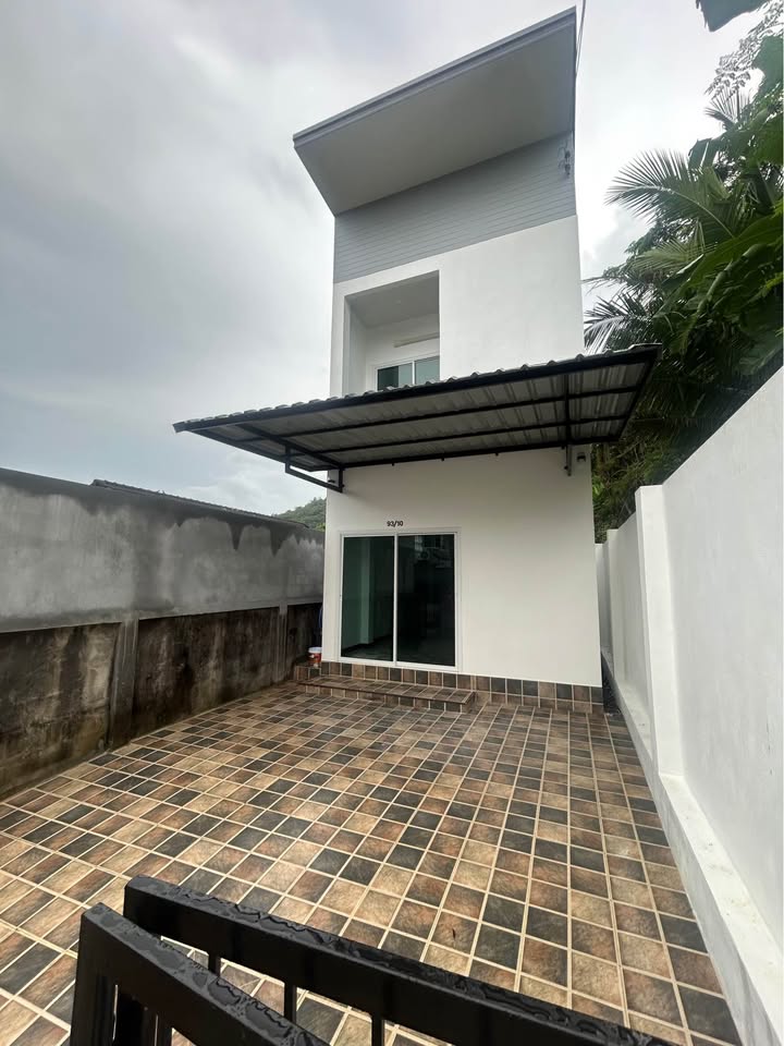 New 2-bedroom house for rent in Samkong near Bangkok Hospital