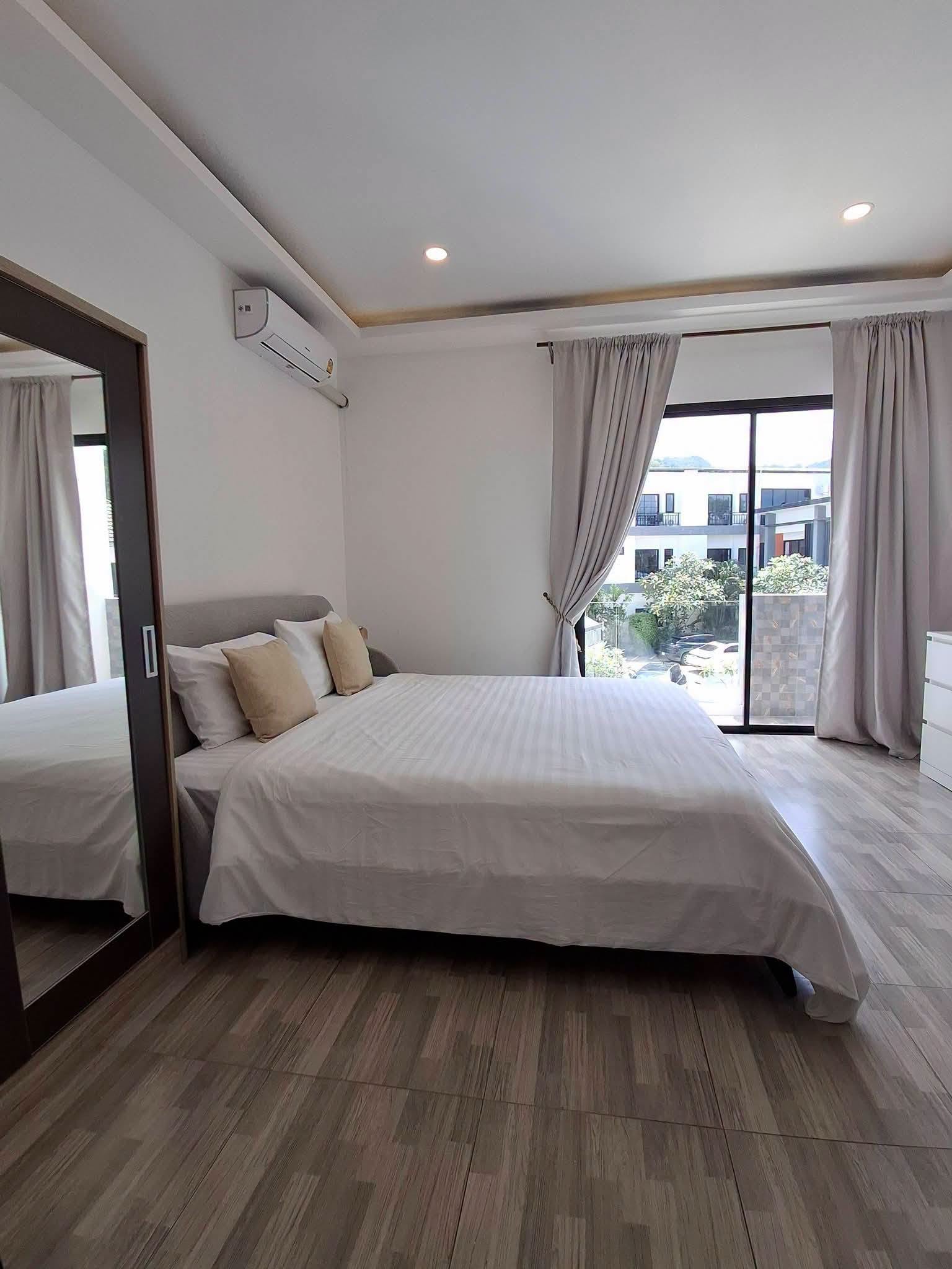 2-bedroom two-storey apartment for rent in Kamala – photo 8