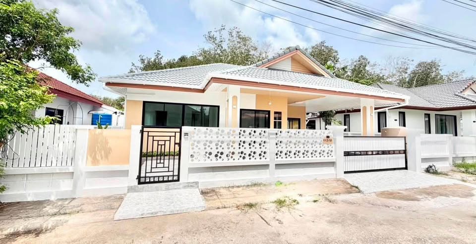 Renovated 3-bedroom detached house in Udomsuk Village, Pa Khlok – photo 11