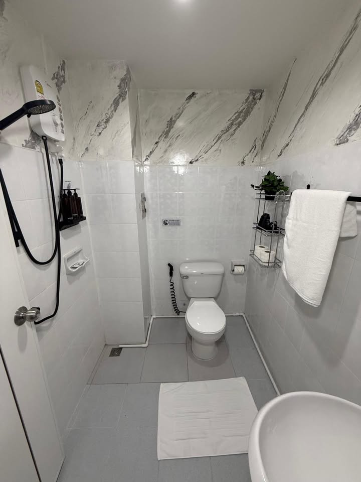 Hotel rooms and bunk beds for monthly rent in Patong – รูปที่ 2