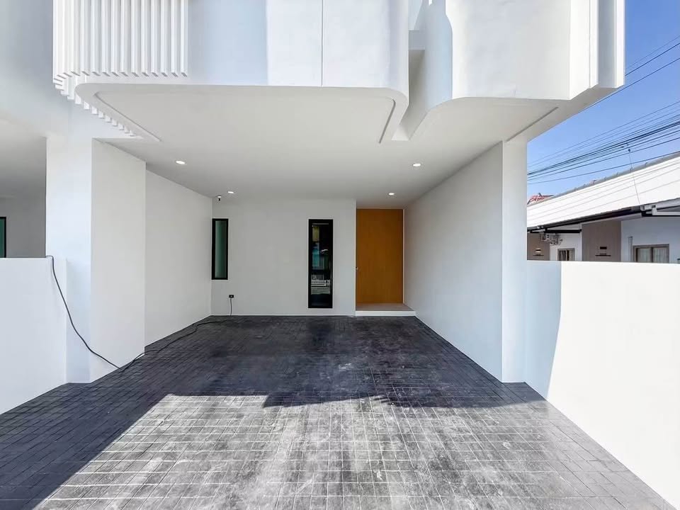 New modern 2-storey 3-bedroom house for sale at Baan Suk Samo, Chalong – photo 6