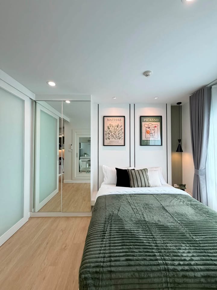 Pool-view condo at The Scene, Kathu – photo 10