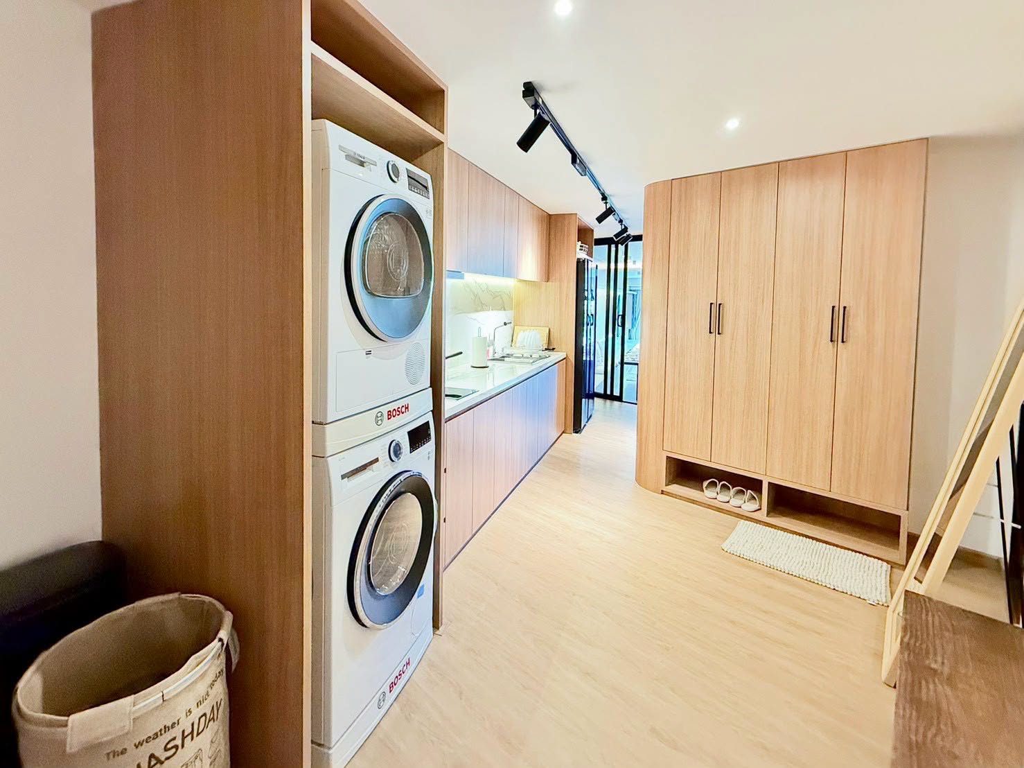Renovated 3-bed golf view condo for sale in Kathu – photo 3