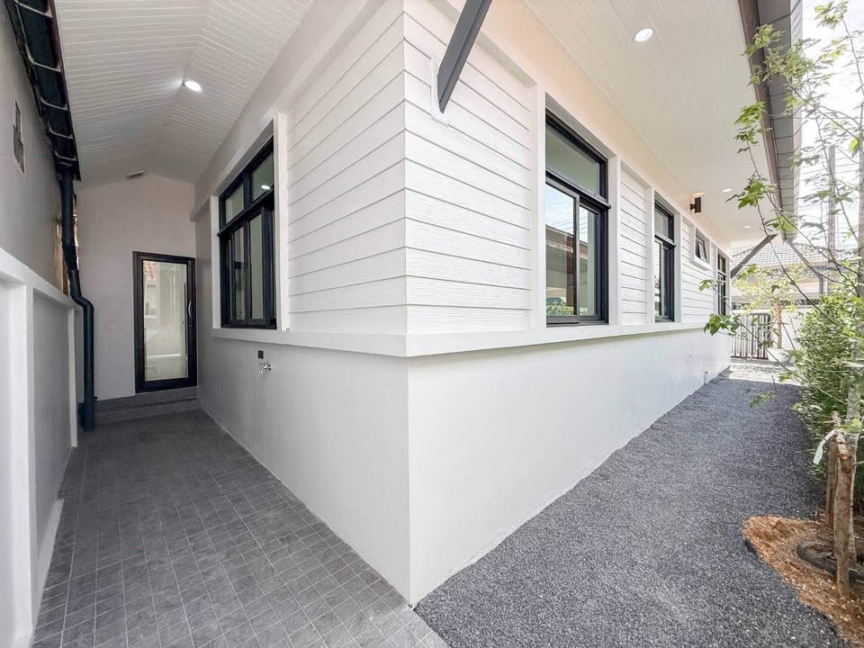 Renovated 3-Bed Single-Storey House for Sale at The Valley 2, Ma Nik – photo 5