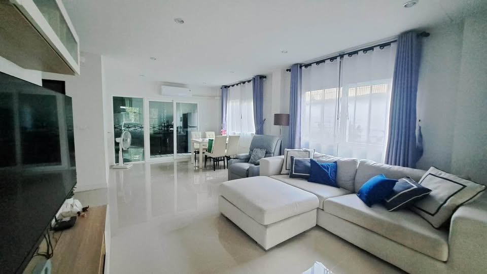 Furnished corner townhouse at Supalai Primo Srisoonthorn – photo 3