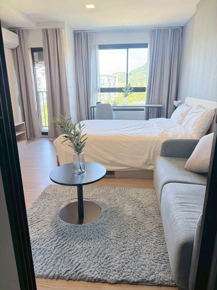 Never-rented studio condo at The Base Bukit – photo 6