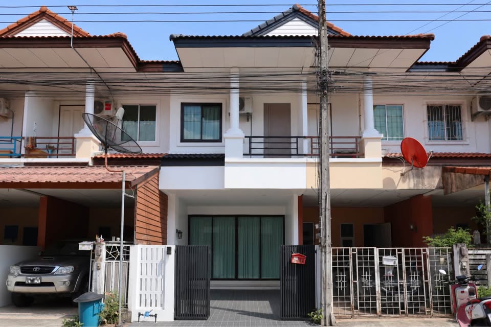 2-storey townhouse for sale in Wichit
