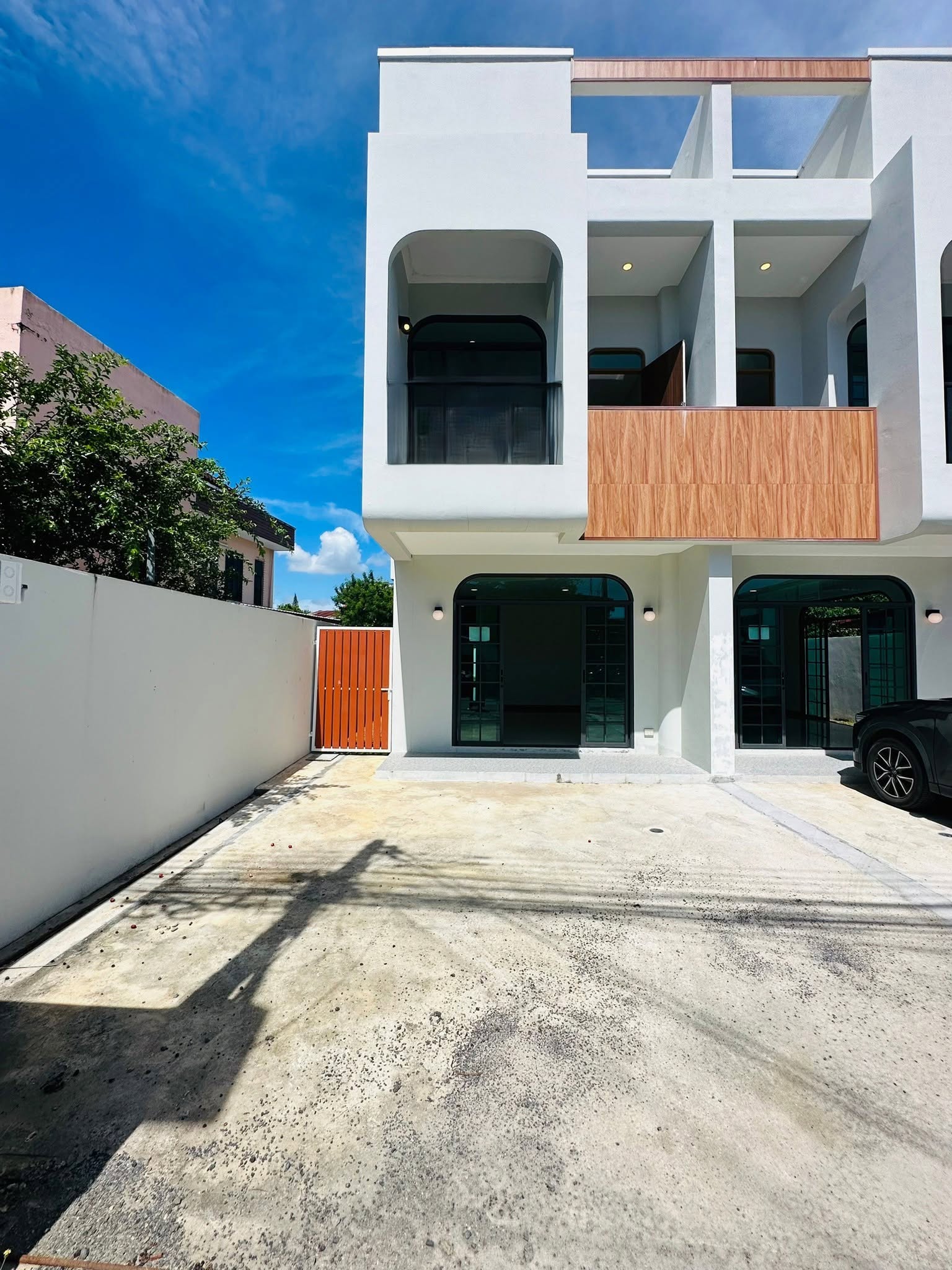 New 3-bedroom semi-detached house for rent in Chalong – photo 2