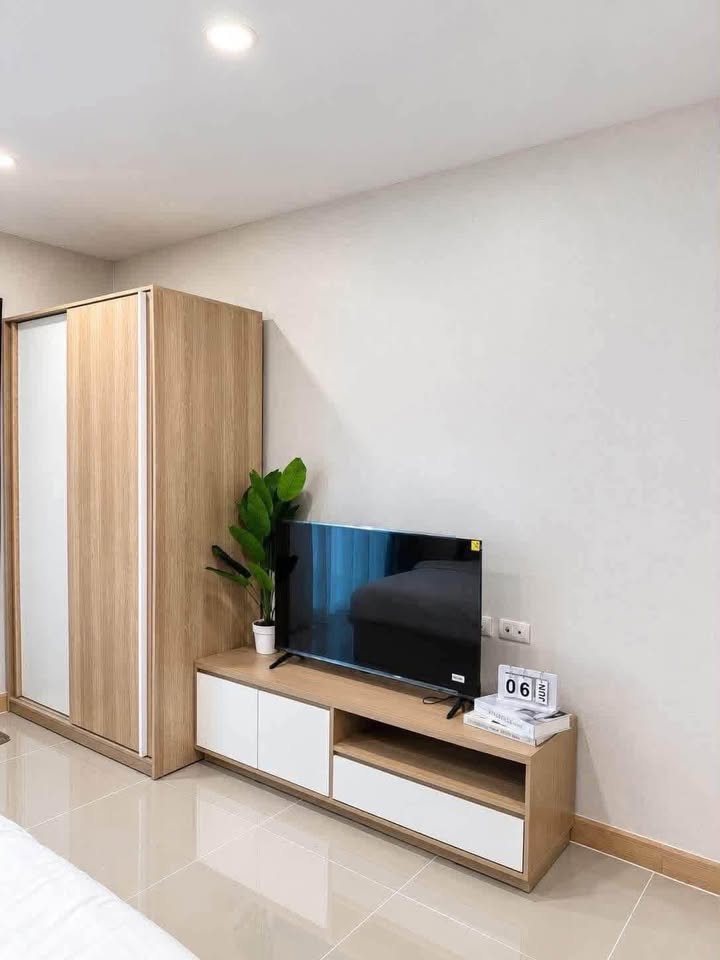 Renovated 1-bedroom condo with pool view at The View Condo Suan Luang – photo 9