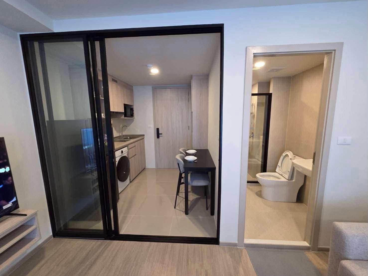 Never-occupied corner condo for rent at The Origin – photo 11