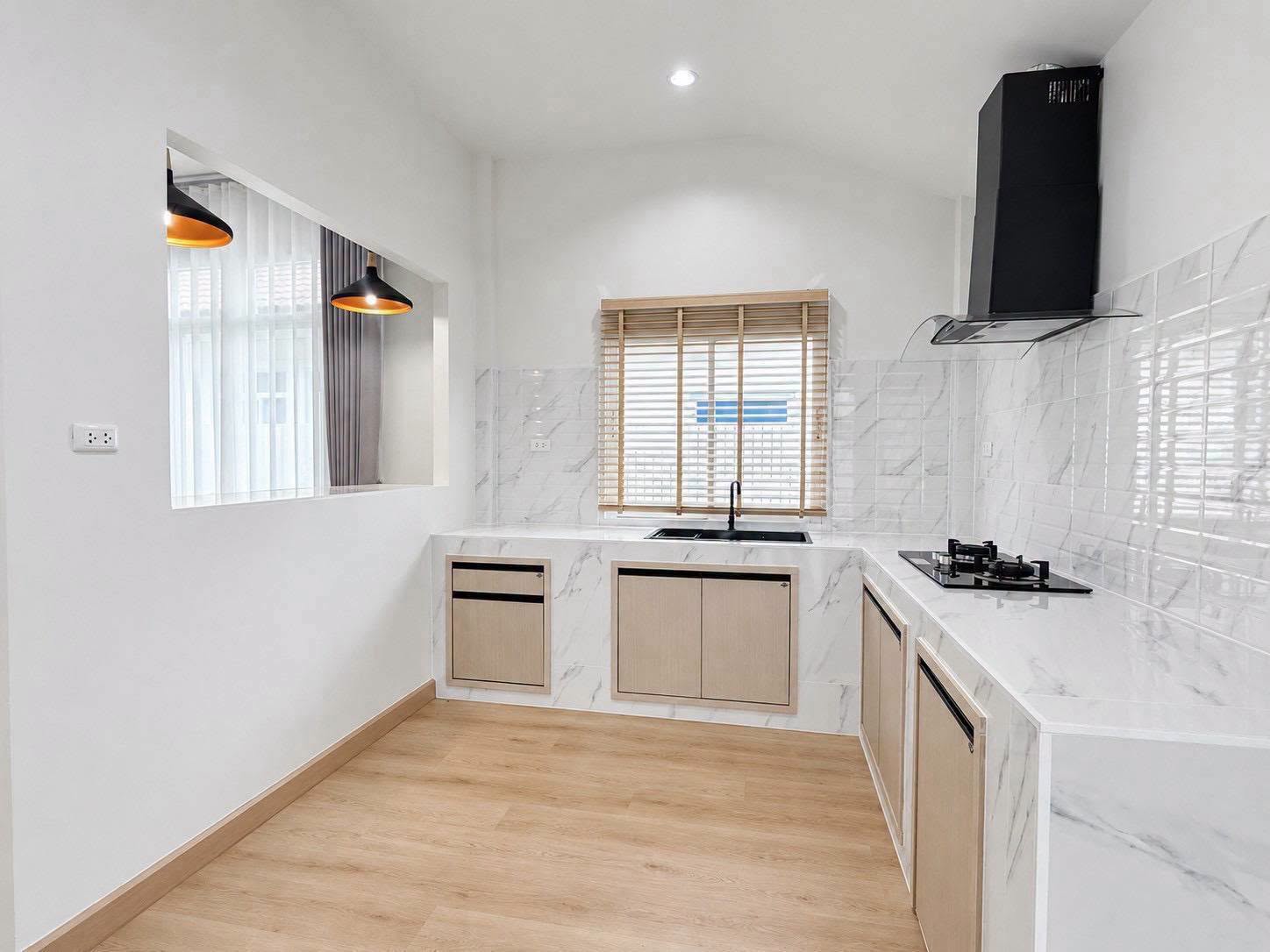 Fully renovated 2-bedroom detached house for sale at Sinsuk Thani – photo 10