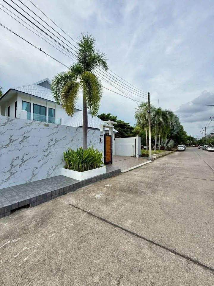 Spacious 3-Bedroom Villa for Rent near Robinson Chalong – photo 5