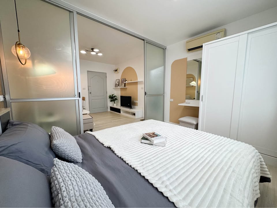 Renovated pool view condo for sale at D Condo Kathu – photo 8