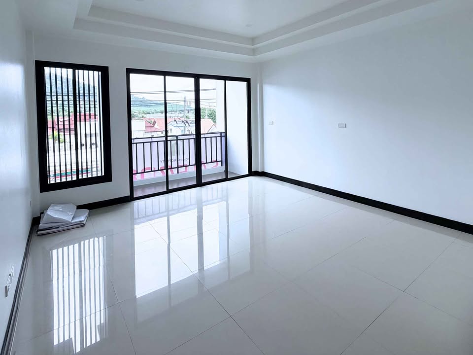 3-storey shophouse in Saiyuan, Rawai – รูปที่ 8