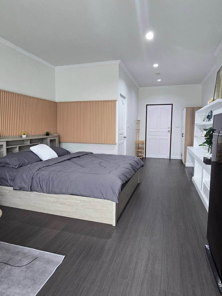 Furnished 1-bed condo for rent at Phanasorn Green Place – photo 6