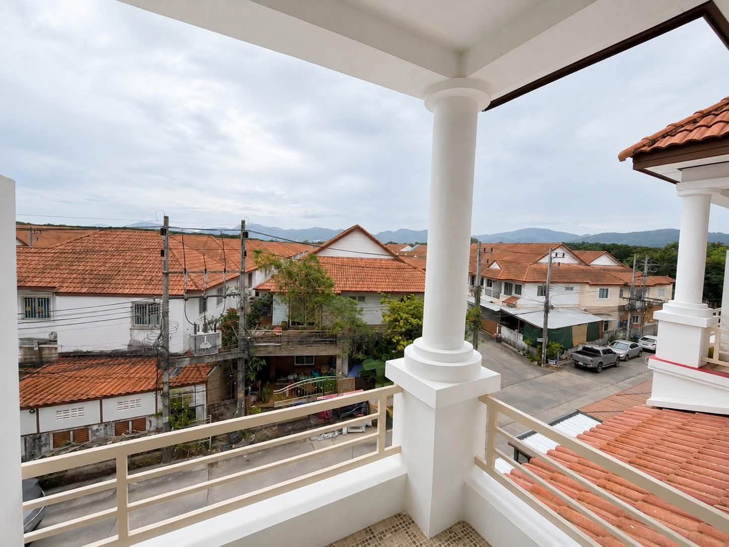 3-storey 3-bed house for sale at Panason Village, Bo Rae – photo 9