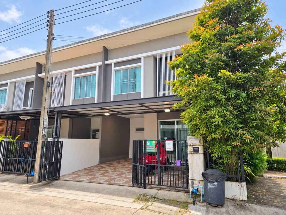 2-storey corner townhouse for sale at Pruksa Ville Rassada–Koh Kaew