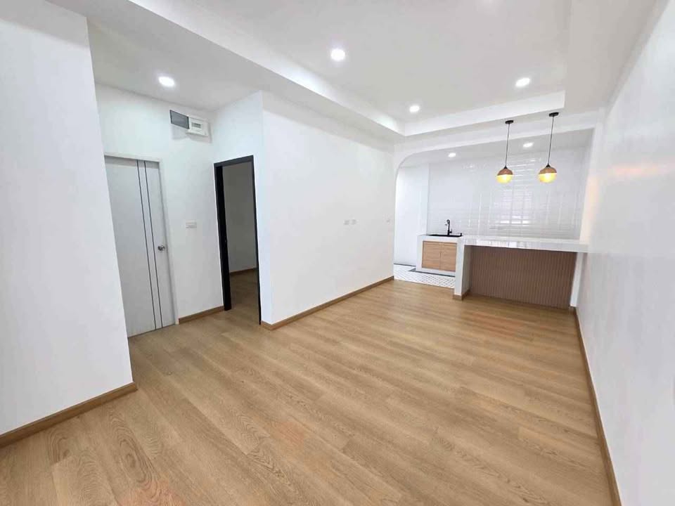 Like-New Townhome for Sale at Irawadee Bo Rae, Wichit – photo 7