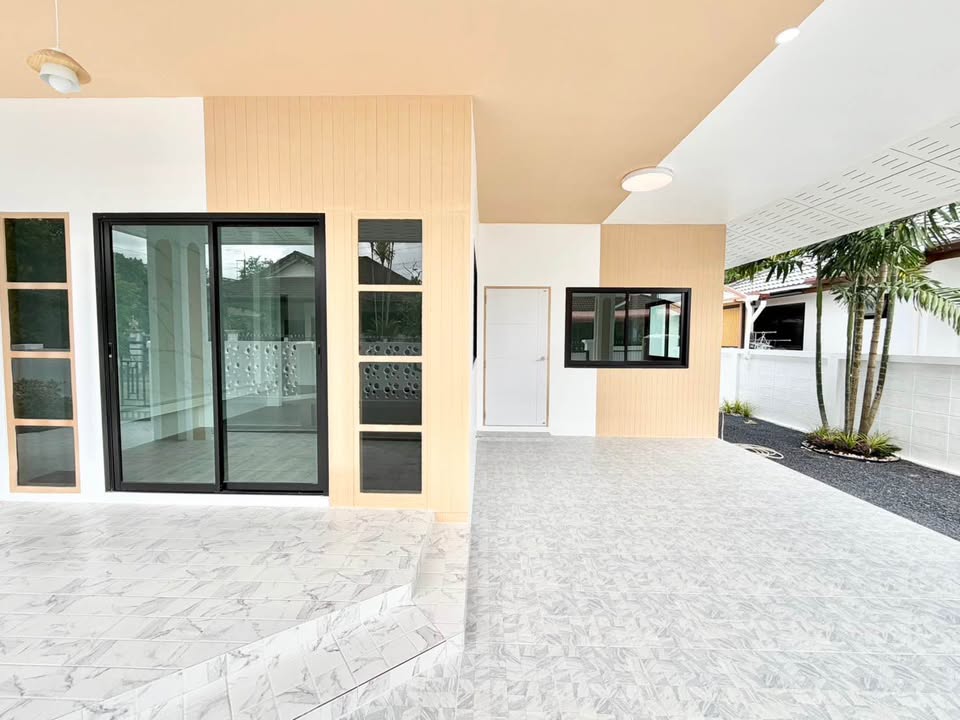 Renovated 3-bedroom detached house in Udomsuk Village, Pa Khlok – photo 3