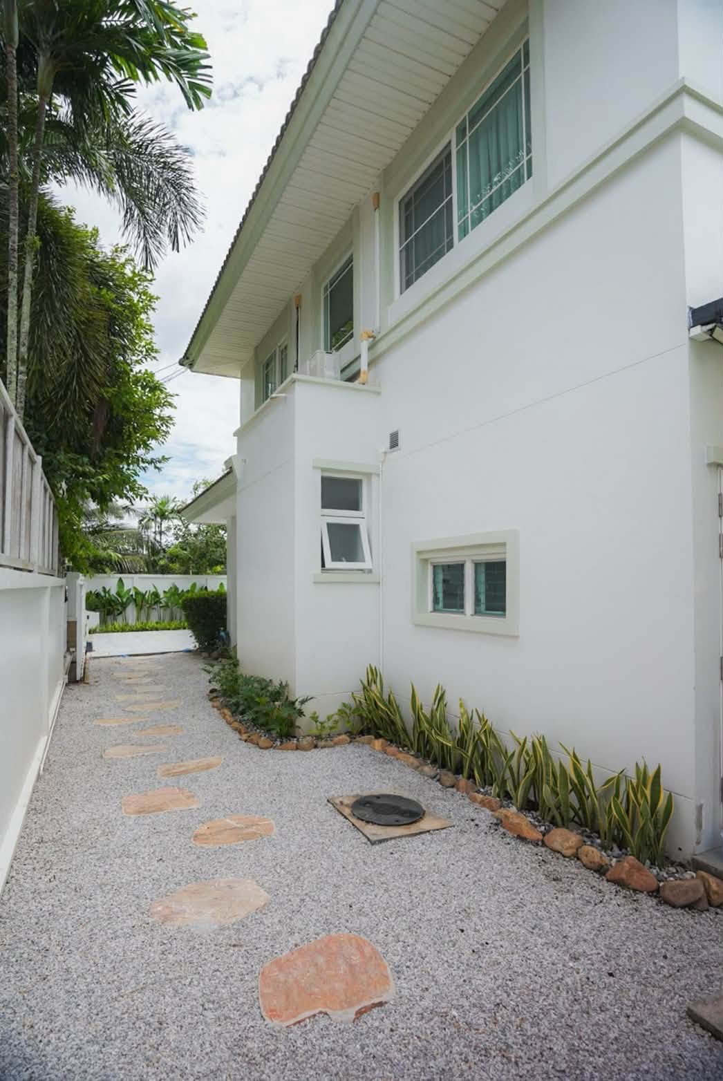 Private pool house for rent in Land & House Park (Siwalee 4) – photo 8