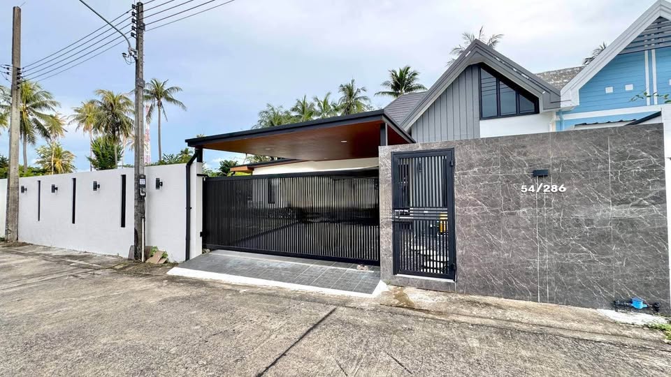 Corner 3-bed house in Prompan Village, Pa Khlok