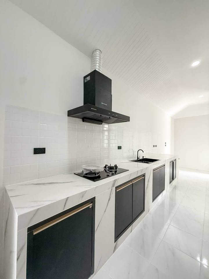Renovated 3-Bed Single-Storey House for Sale at The Valley 2, Ma Nik – photo 9