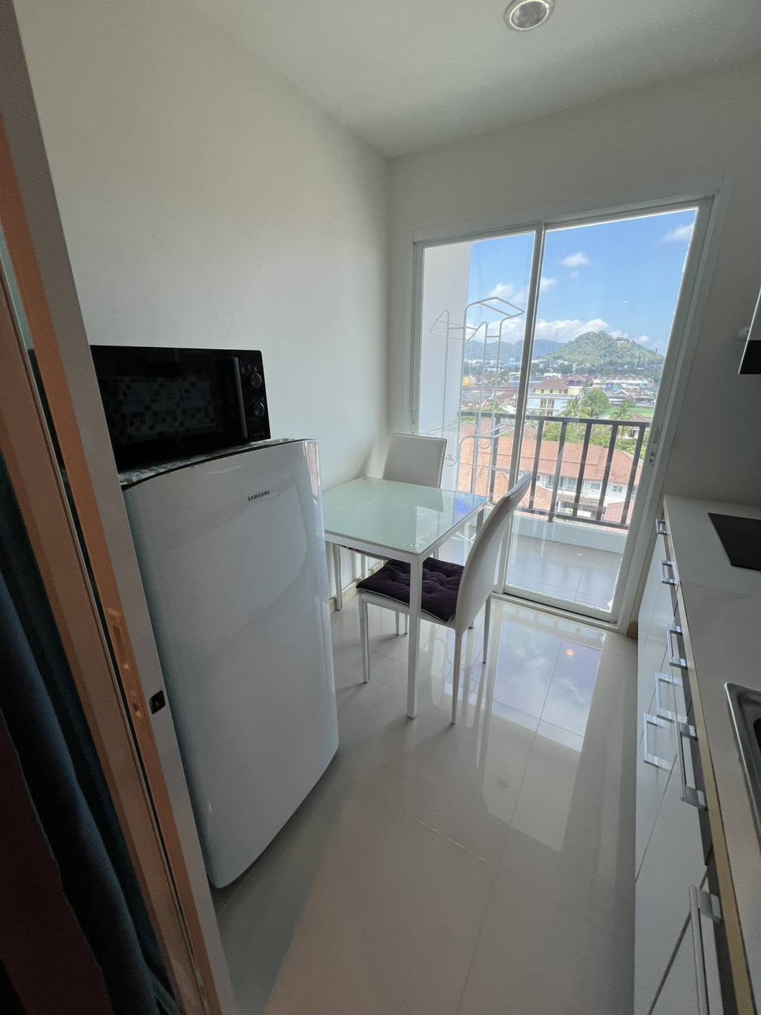Furnished 33 sqm condo for rent at The View Condo Phuket – รูปที่ 3