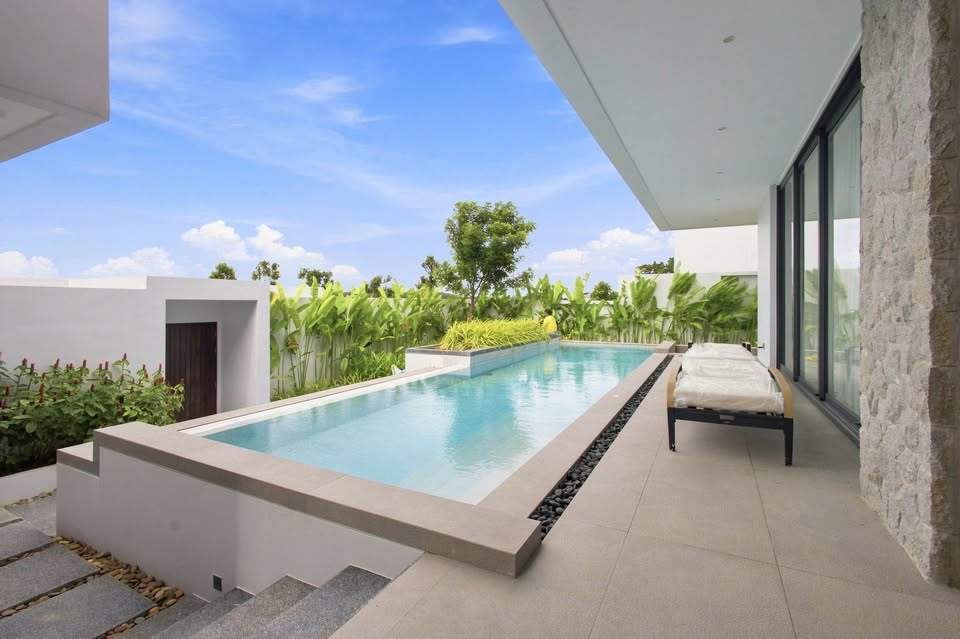 Luxury 4-bedroom pool villa for rent in Bangtao – photo 3