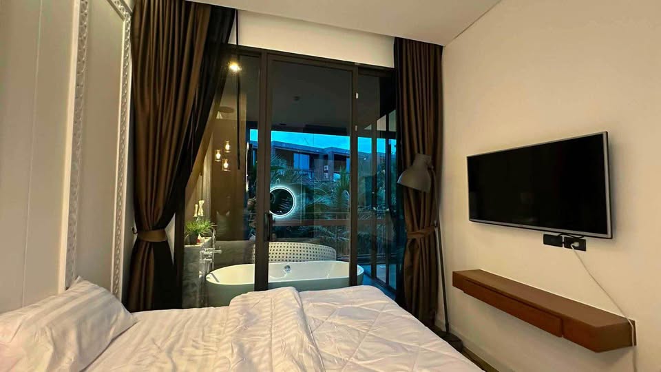 Renovated 57 sq.m 1-bedroom luxury condo for rent at Saturday Residence – photo 2