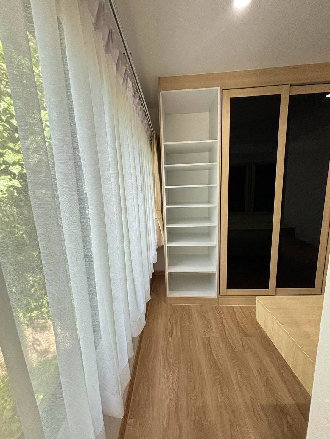 Large 48 sqm corner condo for rent at Phanason City – photo 4