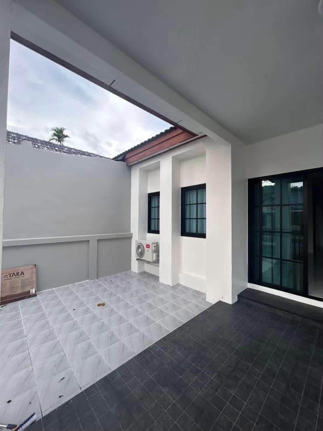 Furnished 2-bedroom corner house for rent at Srisuchat Grand View 2 – photo 7