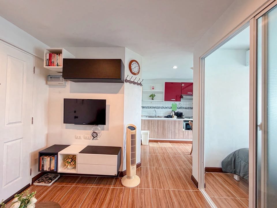 Furnished 1-bed mountain view condo at Plus Condo 2, Kathu – รูปที่ 8