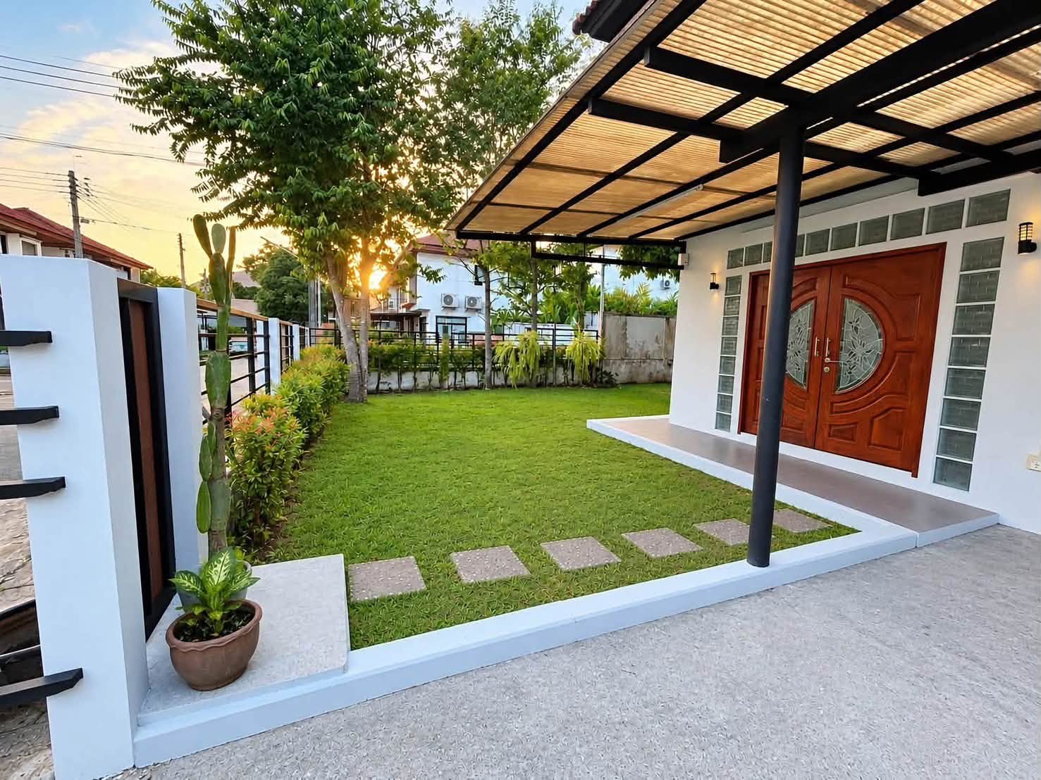 Corner semi-detached house with large garden in Kathu – photo 12