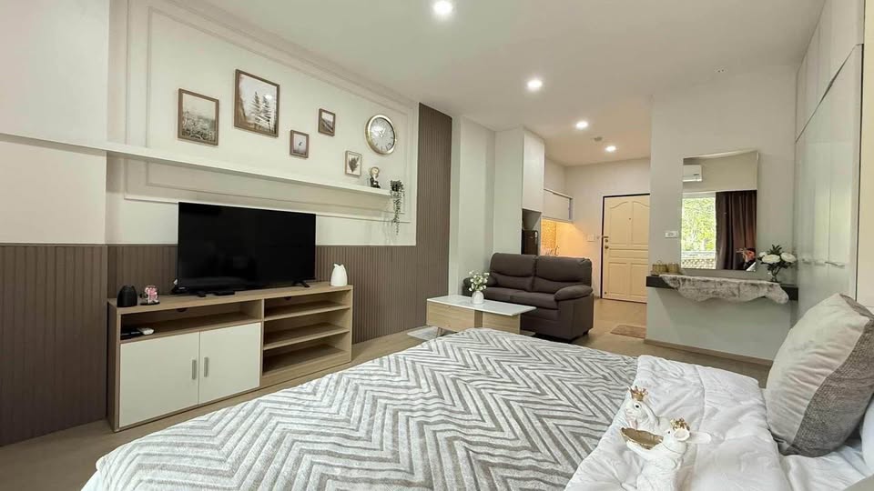 36 sqm Unit for Rent at Panason Green Place, Building E – photo 3
