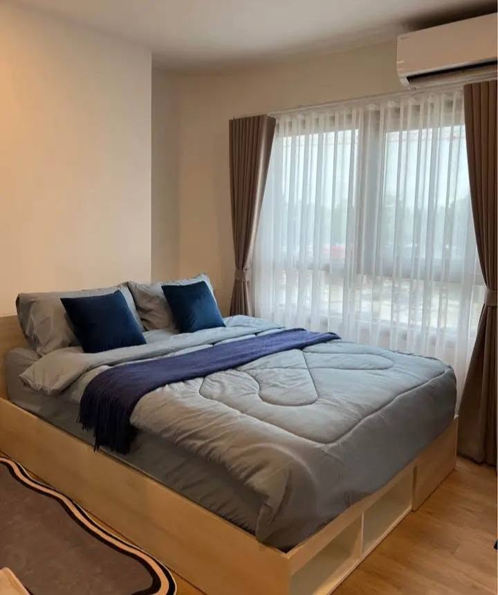 Brand-new furnished 26 sqm condo for rent at Essen Condominium