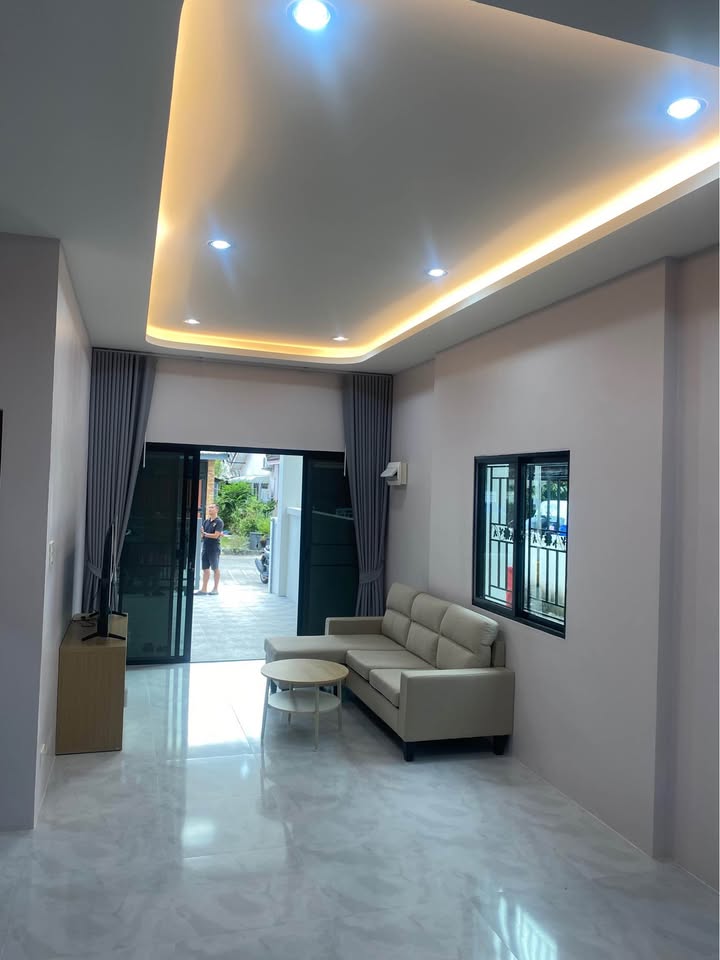 Renovated 2-bedroom corner house for rent at Srisukchat 3, pet-friendly – photo 6