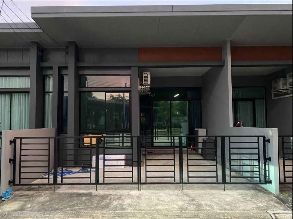 2-bed house for rent or sale at Siri Place Airport