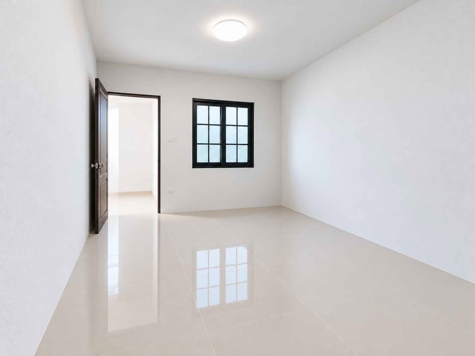 Renovated 2-bedroom townhouse for sale in Krabi town – photo 6