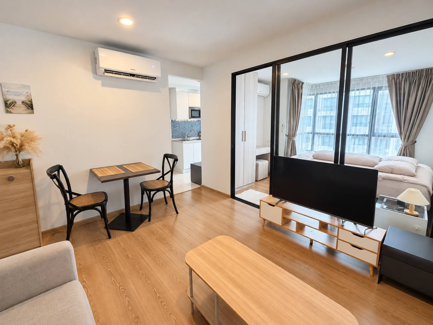 Furnished 1BR Condo for Rent at Centrio Condominium – photo 3