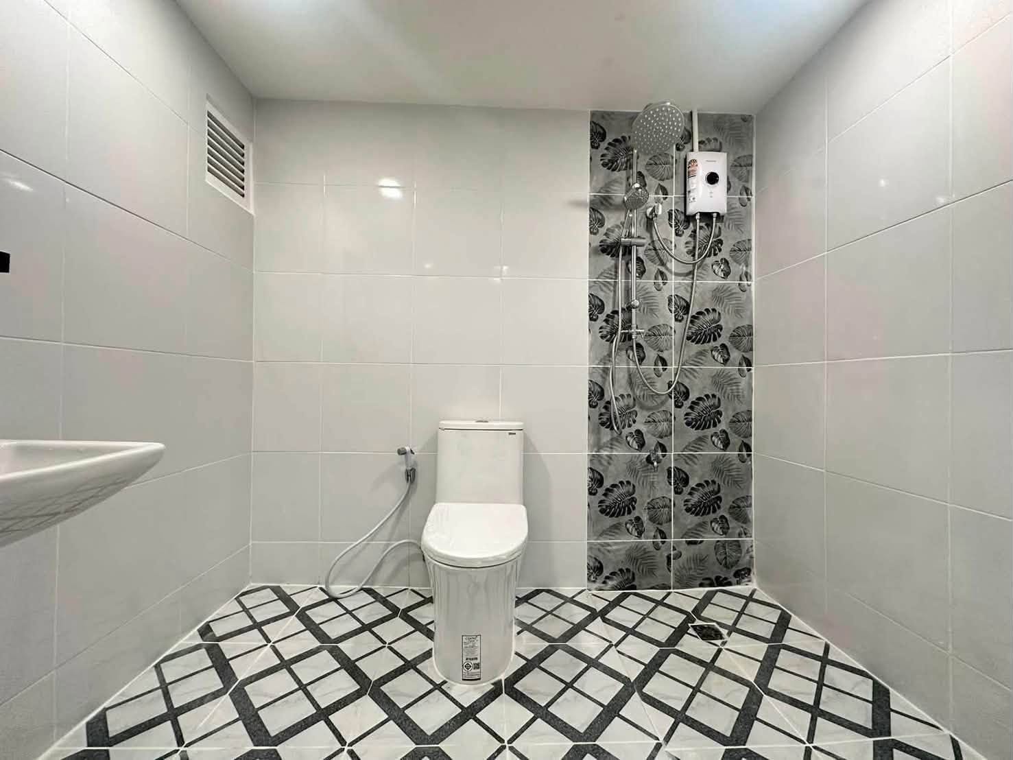1-bed condo for rent at Phuket Palace, Patong – photo 7