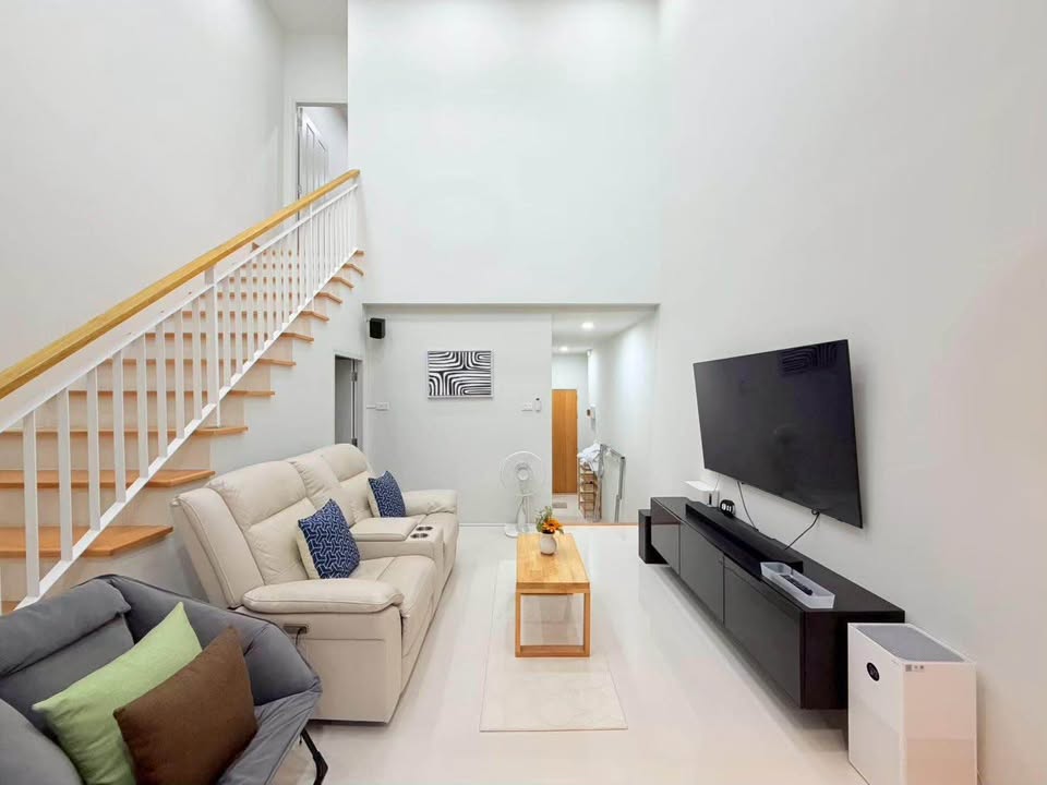 Modern 2-bedroom townhome for rent in Thalang – photo 4