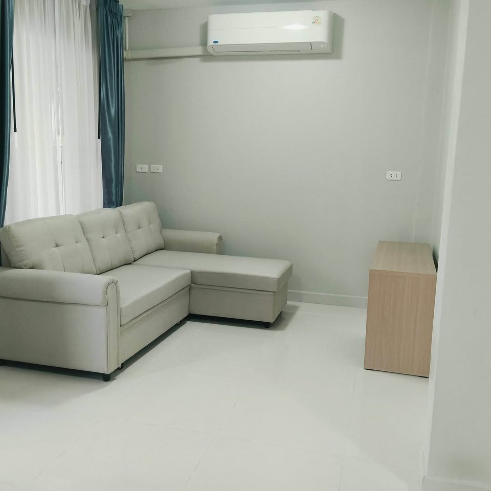 Furnished 3-bedroom townhome for rent at Phuket Avenue – photo 6