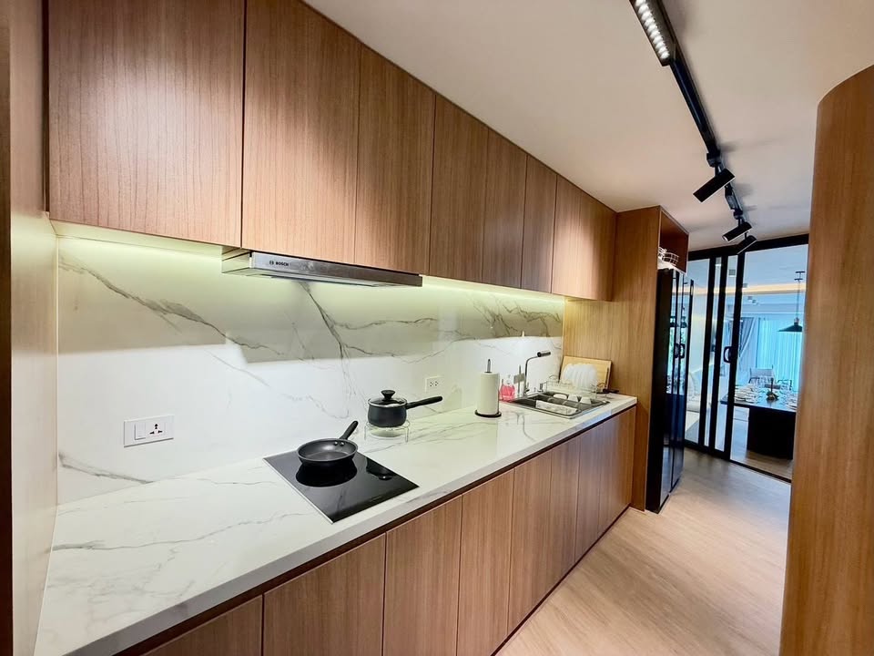 Renovated 3-bedroom golf view condo for sale in Kathu – photo 9