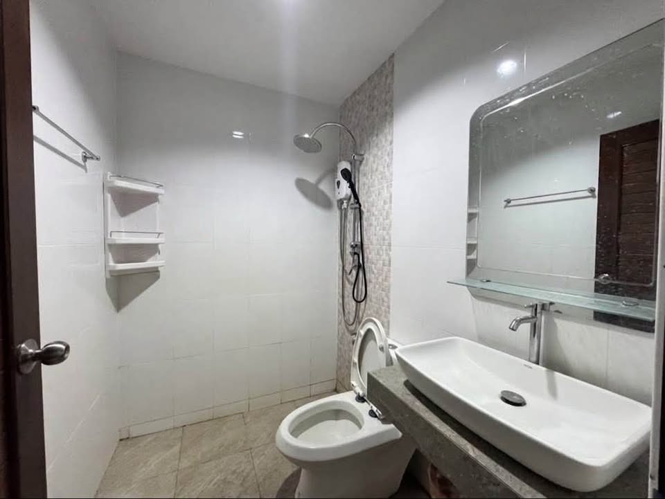Single-storey 2-bed townhouse near Palai Beach, Chalong – photo 18