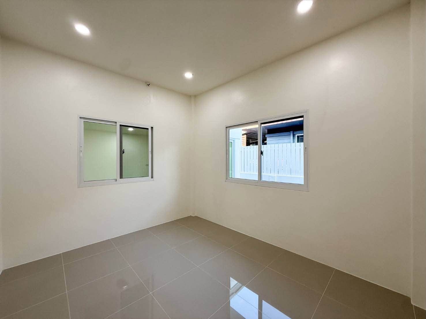 Single-storey semi-detached house for sale at Thanapa Park View, Tha Rua – photo 5