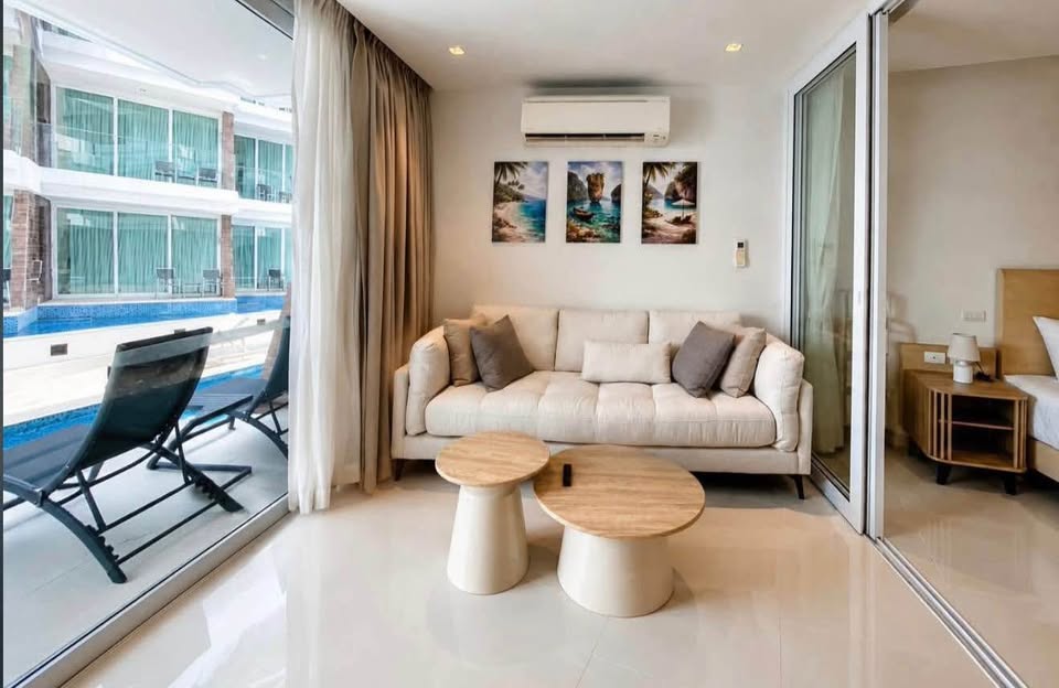 Pool access condo for rent, The Beachfront Rawai – photo 3
